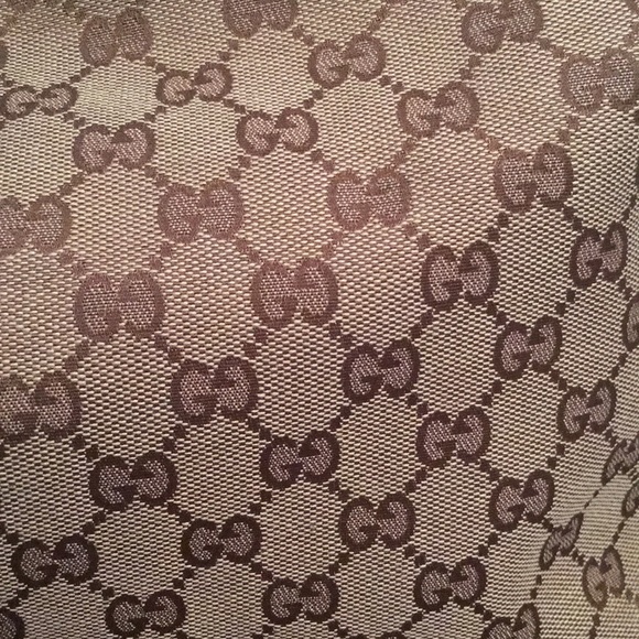 Authentic Gucci Hobo Handbag. - Picture 2 of 5